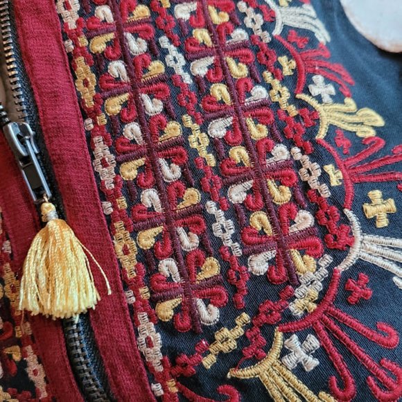 SOLD: Free People Aztec SW Boho Embroidered Two Faced Sold Out Online Oversized - Picture 8 of 16